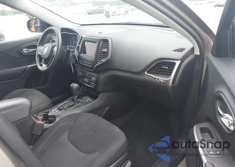 2019 Jeep Cherokee Latitude Fwd из США, поврежденный, VIN 1C4PJLCB2KD120503